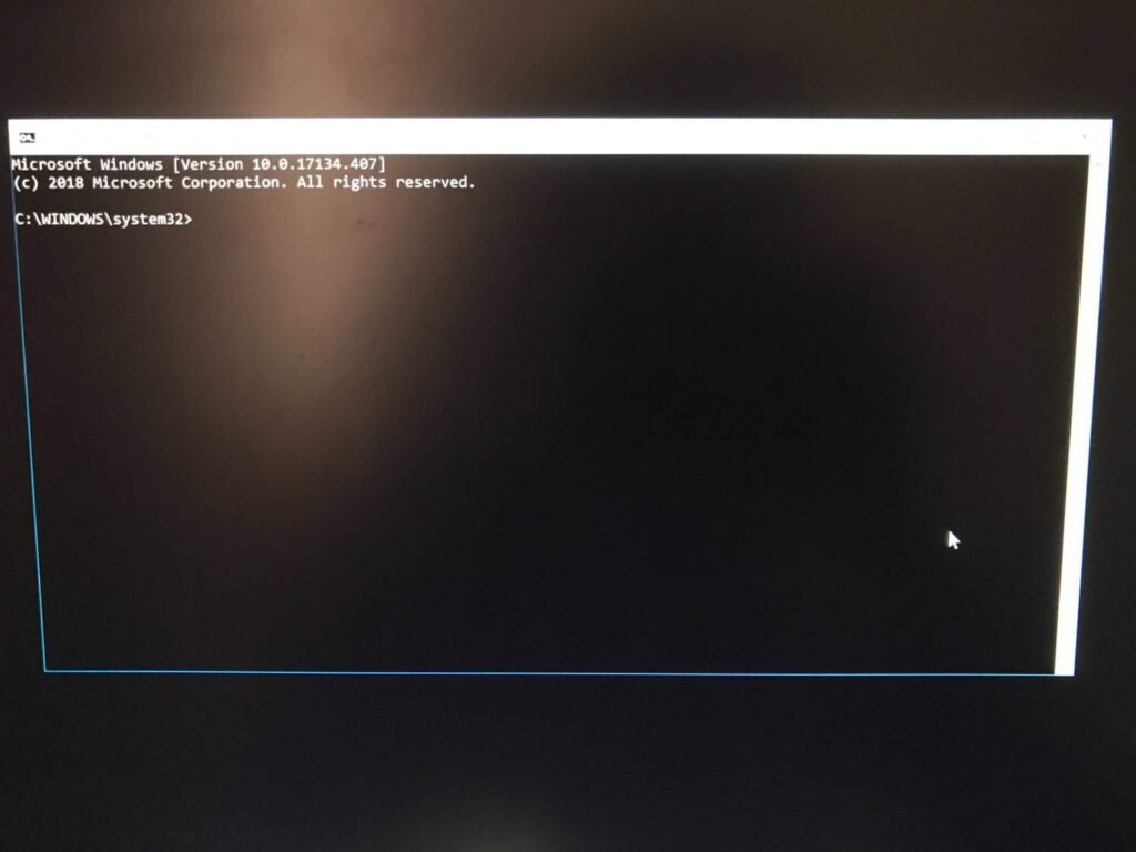 Tampilan layar Command Prompt Windows untuk memperbaiki Master Boot Record.