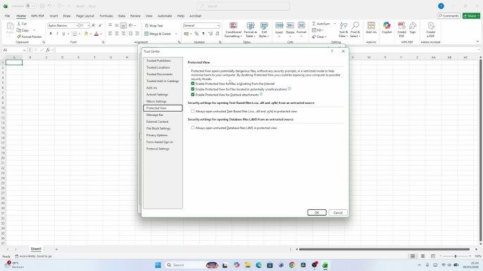 Mengubah konfigurasi Trust Center Settings untuk mengatasi Excel tidak merespon
