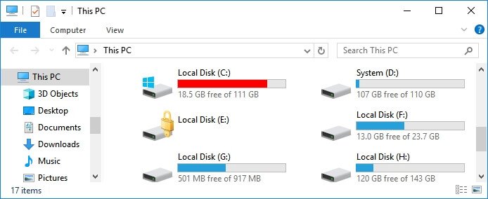 Tanda peringatan drive C penuh di File Explorer Windows